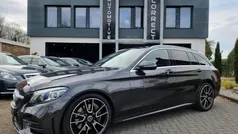 Grijs Gebruikt 2019 Mercedes C300 Premium Sedan | € 24.950 (Super prijs)
