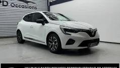 Gebruikt 2023 Renault Clio V Evolution Hatchback | € 21.950 (Eerlijke prijs)