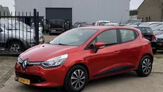 Rood Gebruikt 2013 Renault Clio R.S. Expression Hatchback | € 4.250 (Eerlijke prijs)