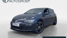 Grijs Gebruikt 2021 VW Golf VIII Life Hatchback | € 21.945 (Eerlijke prijs)