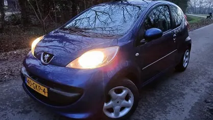 Occasion 2008 Peugeot 107 Hatchback | € 1.299 (Eerlijke prijs)