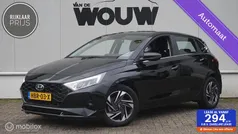 Zwart Gebruikt 2023 Hyundai i20 Comfort Hatchback | € 21.995 (Eerlijke prijs)
