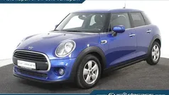Blauw, metallic lak Gebruikt 2021 Mini ONE Pepper Hatchback | € 17.400 (Eerlijke prijs)