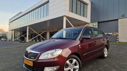 Rood Gebruikt 2011 Skoda Fabia GreenLine Hatchback | € 1.950 (Eerlijke prijs)