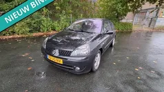 Gebruikt 2002 Renault Clio II Dynamique Hatchback | € 999 (Eerlijke prijs)