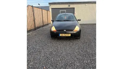 Zwart Gebruikt 2006 Ford Ka Futura Hatchback | € 899 (Eerlijke prijs)