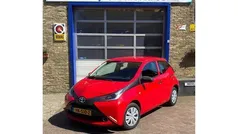Rood Gebruikt 2015 Toyota Aygo Hatchback | € 6.450 (Eerlijke prijs)