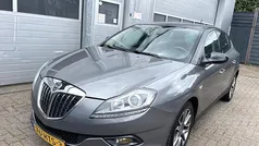 Grijs Gebruikt 2009 Lancia Delta Hatchback | € 2.595 (Eerlijke prijs)