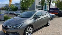 Grijs Gebruikt 2017 Opel Astra Innovation Hatchback | € 8.950 (Eerlijke prijs)