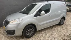 Grijs Gebruikt 2019 Peugeot Partner Premium MPV | € 7.995 (Goede deal)