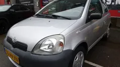 Grijs Gebruikt 2001 Toyota Yaris Hatchback | € 1.437 (Eerlijke prijs)