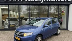 Blauw Gebruikt 2014 Dacia Sandero Lauréate Hatchback | € 2.450 (Eerlijke prijs)