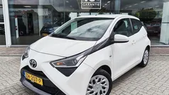 Gebruikt 2019 Toyota Aygo X-play Hatchback | € 9.450 (Eerlijke prijs)