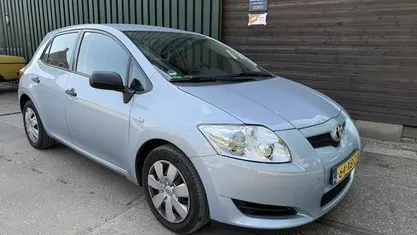 Blauw Gebruikt 2007 Toyota Auris Sol Hatchback | € 4.250 (Goede deal)