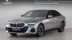 Grijs Gebruikt 2024 BMW 520 M Sport Sedan | € 57.950 (Goede deal)