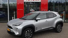Grijs Gebruikt 2024 Toyota Yaris Cross Edition SUV | € 28.900 (Eerlijke prijs)