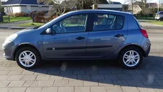 Gebruikt 2006 Renault Clio II Dynamique Hatchback | € 1.799 (Eerlijke prijs)