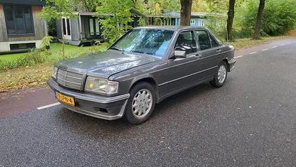 Grijs Gebruikt 1983 Mercedes 190 Sedan | € 4.999