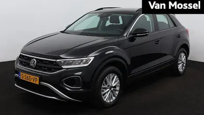 Gebruikt 2023 VW T-Roc Life SUV | € 26.400 (Eerlijke prijs)