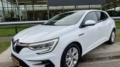 Gebruikt 2022 Renault Mégane IV Hatchback | € 19.950 (Eerlijke prijs)