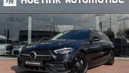 Zwart Gebruikt 2021 Mercedes C220 AMG line Sedan | € 39.940 (Eerlijke prijs)