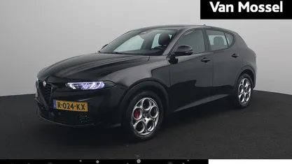 Zwart Occasion 2022 Alfa Romeo Tonale Sprint SUV | € 26.945 (Eerlijke prijs)