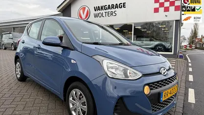 Blauw Occasion 2018 Hyundai i10 Comfort Hatchback | € 8.950 (Eerlijke prijs)