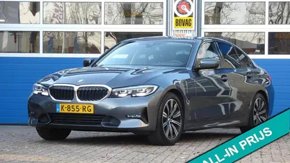 Occasion 2021 BMW 320 Executive Sedan | € 27.449 (Eerlijke prijs)