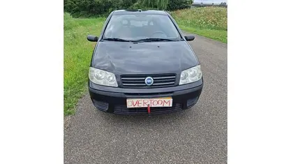 Zwart Gebruikt 2005 Fiat Punto Dynamic Hatchback | € 1.099 (Eerlijke prijs)