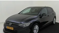 Zwart Gebruikt 2022 VW Golf VIII Life Hatchback | € 21.450 (Goede deal)
