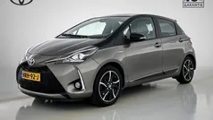 Grijs, metallic lak Gebruikt 2018 Toyota Yaris Limited Hatchback | € 17.945 (Eerlijke prijs)