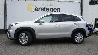 Zilver Gebruikt 2024 Suzuki SX4 S-Cross SUV | € 26.450 (Eerlijke prijs)