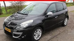 Gebruikt 2010 Renault Scénic III MPV | € 3.450 (Eerlijke prijs)