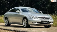 Grijs (metallic) Gebruikt 2005 Mercedes CLS500 Sedan | € 10.899 (Goede deal)