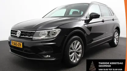 Zwart Gebruikt 2020 VW Tiguan Comfortline SUV | € 26.730 (Super prijs)