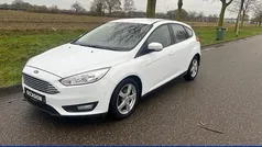 Wit Gebruikt 2015 Ford Focus Titanium Hatchback | € 6.995 (Goede deal)