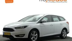 Wit metallic Gebruikt 2015 Ford Focus Sport Stationwagen | € 8.900 (Eerlijke prijs)