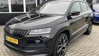 Zwart Occasion 2021 Skoda Karoq Business Line SUV | € 25.149 (Eerlijke prijs)