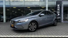 Grijs Gebruikt 2017 Volvo V40 Inscription Stationwagen | € 17.250 (Eerlijke prijs)