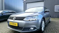 Grijs Gebruikt 2011 VW Jetta Highline Sedan | € 4.499 (Eerlijke prijs)