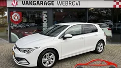 Gebruikt 2020 VW Golf VIII Life Hatchback | € 18.900 (Eerlijke prijs)