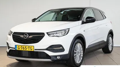 Occasion 2019 Opel Grandland X Innovation SUV | € 15.745 (Eerlijke prijs)