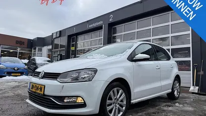 Wit Gebruikt 2016 VW Polo Comfortline Hatchback | € 7.045 (Eerlijke prijs)