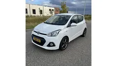 Wit Gebruikt 2015 Hyundai i10 Comfort Hatchback | € 5.400 (Eerlijke prijs)
