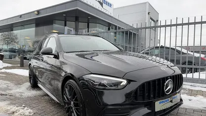 Zwart Occasion 2025 Mercedes C300 AMG Stationwagen | € 41.750 (Super prijs)
