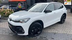 Wit, metallic lak Gebruikt 2024 VW Tiguan R-line Edition SUV | € 48.950 (Eerlijke prijs)