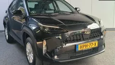 Zwart Gebruikt 2024 Toyota Yaris Cross Active SUV | € 29.950 (Eerlijke prijs)