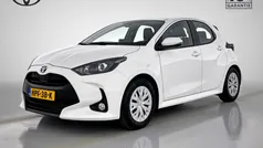 Wit Gebruikt 2024 Toyota Yaris Hybrid Active Hatchback | € 23.945 (Eerlijke prijs)