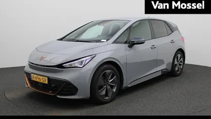 Grijs Occasion 2022 Cupra Born Hatchback | € 18.900 (Eerlijke prijs)