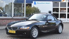 Zwart, metallic lak Gebruikt 2003 BMW Z4 Comfort Edition Cabriolet | € 10.950 (Eerlijke prijs)
